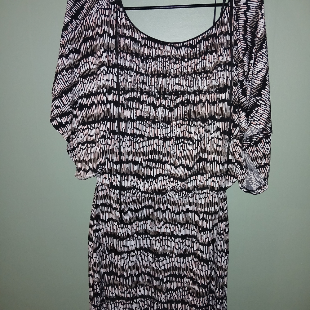 White House Black Market Black and White Patterned Dress